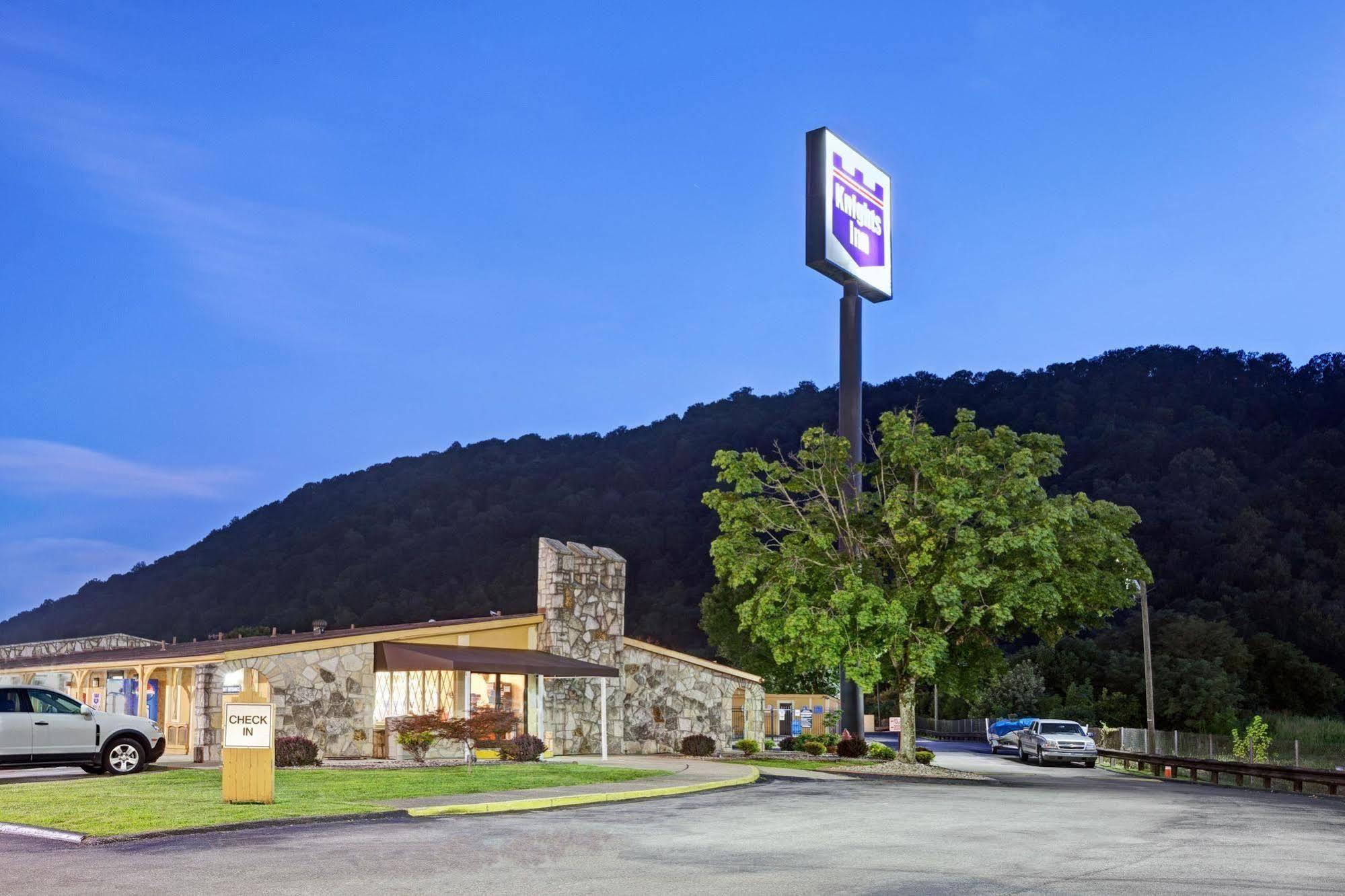 Knights Inn Charleston West Virginia Exterior photo